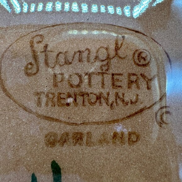 Stangl Pottery Garland Plate 6.5 inch Gray Red Trim Floral Accents - Picture 3 of 4